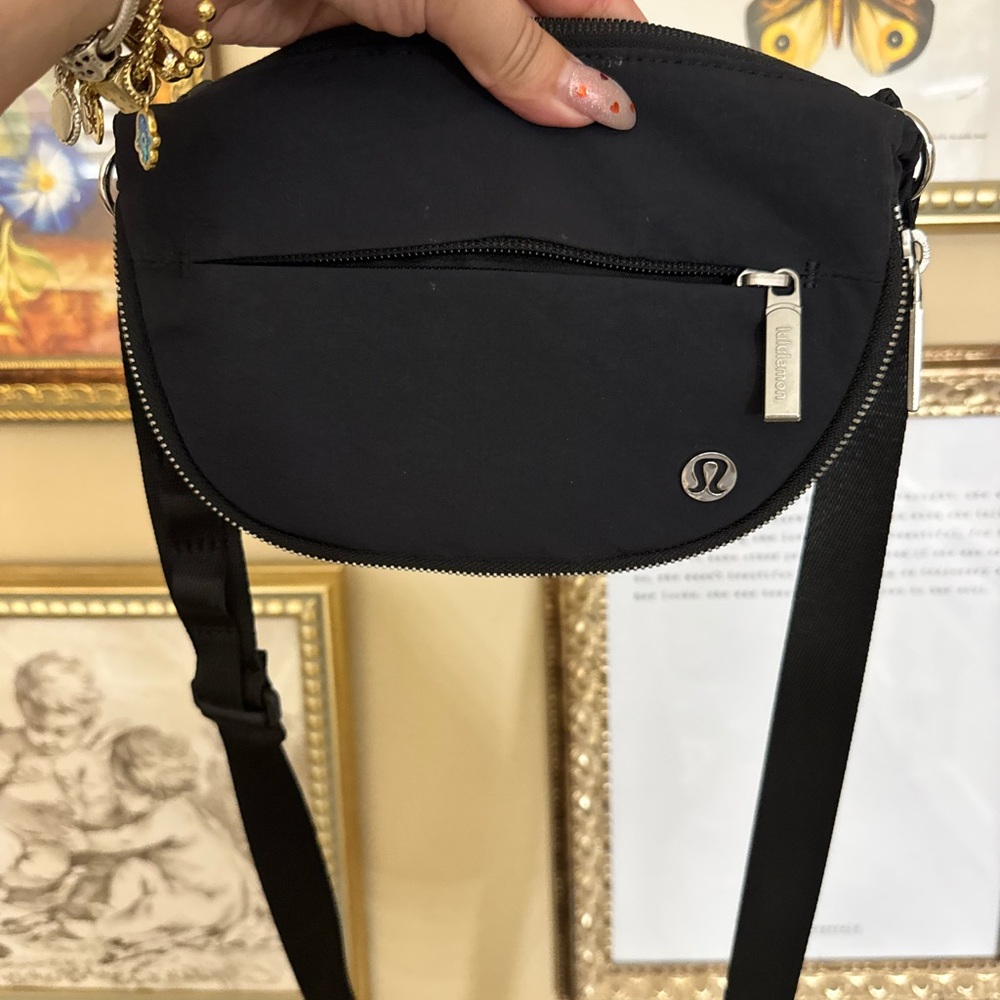 lululemon athletica Classic Black Crossbody Bag